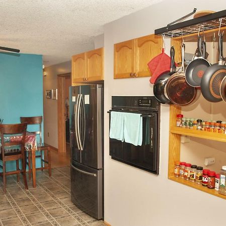 Tiga Bed And Breakfast Yellowknife Kültér fotó