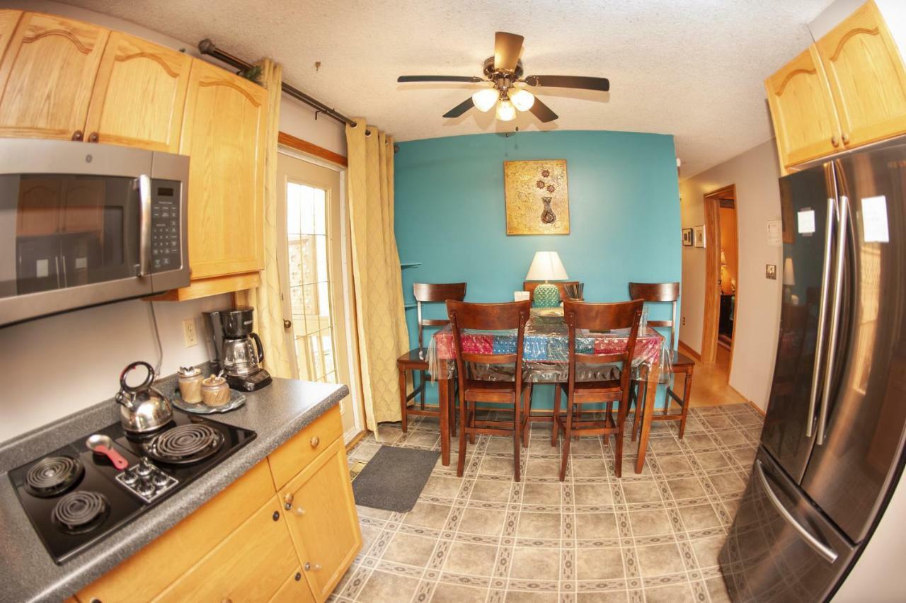 Tiga Bed And Breakfast Yellowknife Kültér fotó