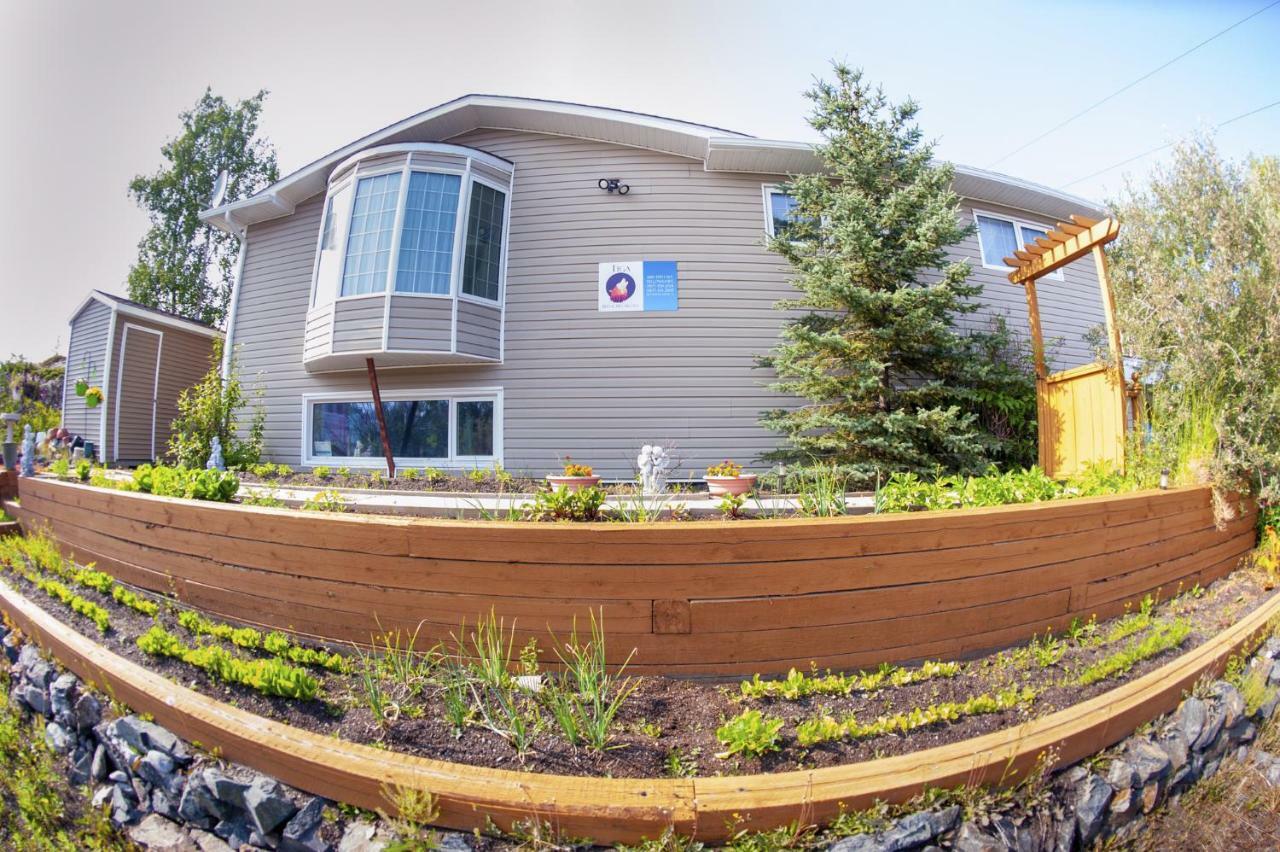 Tiga Bed And Breakfast Yellowknife Kültér fotó